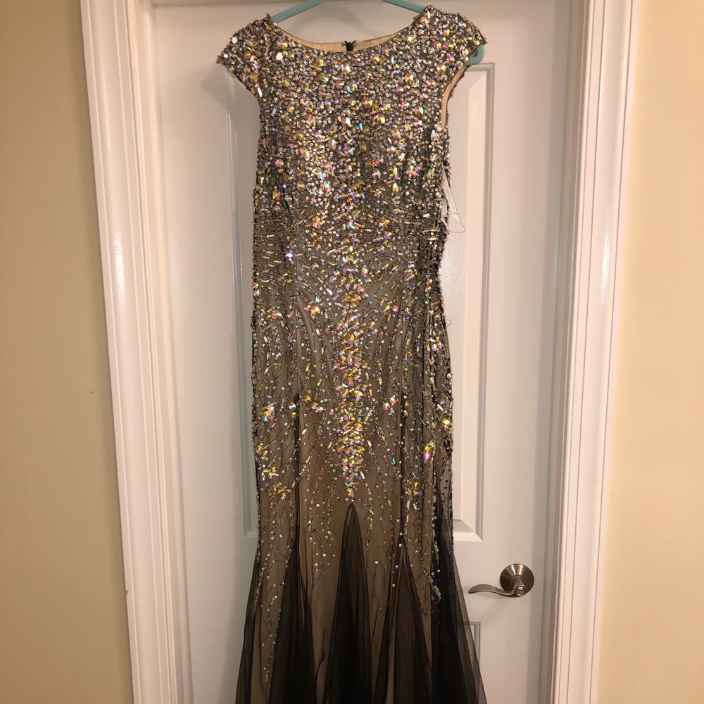 Envious couture size 14 prom dress